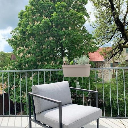 Fe Wo Brunnen - 120 Qm - Ruhige Lage - Viel Natur- Komfortabel - Grosser Balkon Und Garten Memmingen Extérieur photo